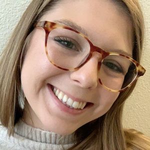 Meet your Posher, Rachel